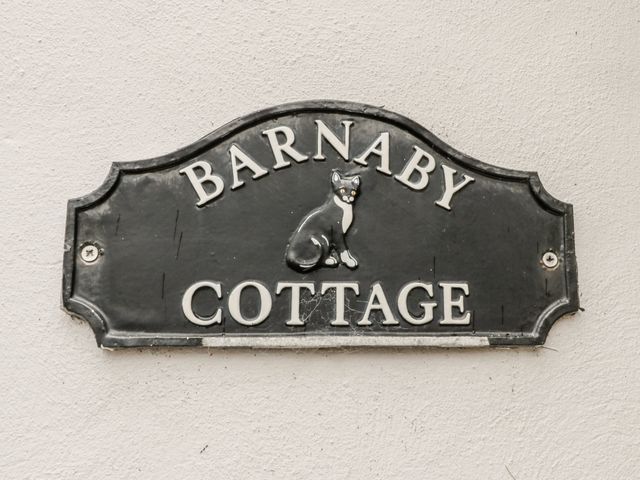 Barnaby Cottage - 1056106 - photo 2