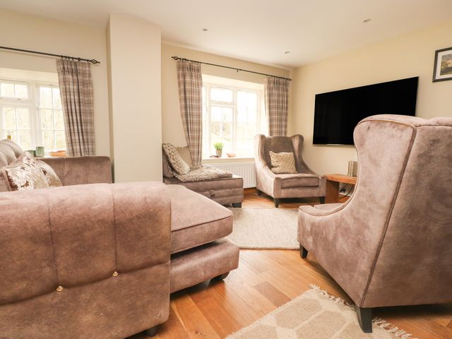 9 Riverside Walk - 1056774 - photo 3