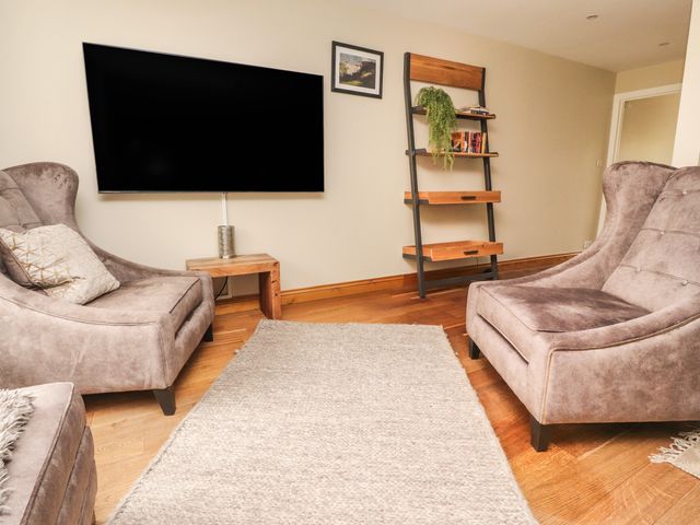 9 Riverside Walk - 1056774 - photo 4