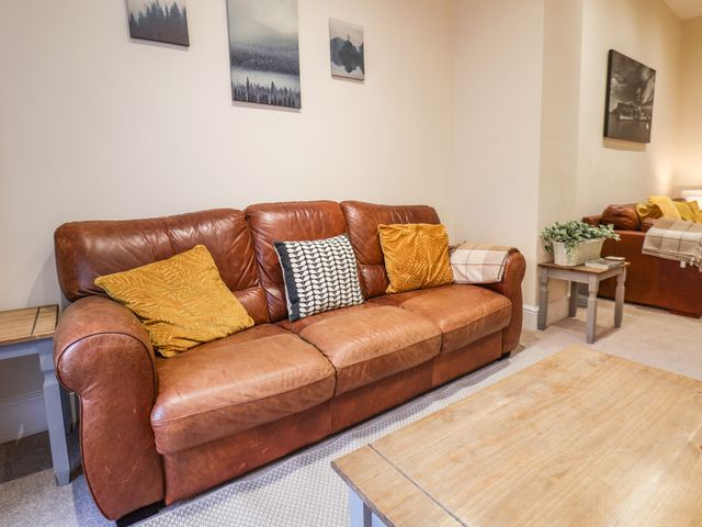 4 Normanby Terrace - 1057076 - photo 4