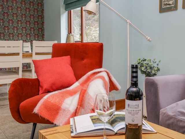 Camerton Hall Cottage - 1058181 - photo 4