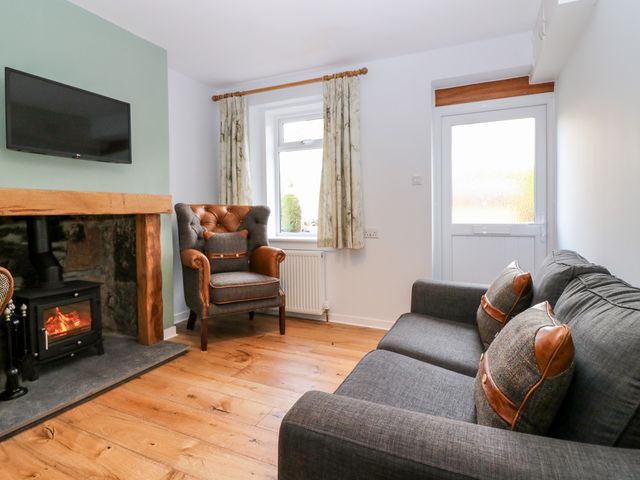 Gairnlea Cottage - 1058616 - photo 5