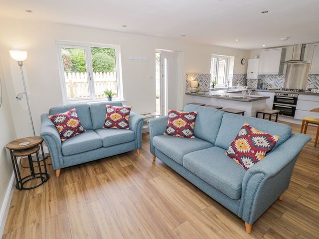 2 The Villa - 1059045 - photo 3