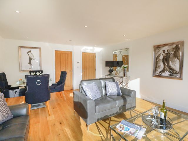 Harbourside Haven Apartment 1 - 1059262 - photo 4