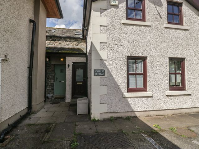 An outdoor area with a sign at Walkers Retreat in Keswick
