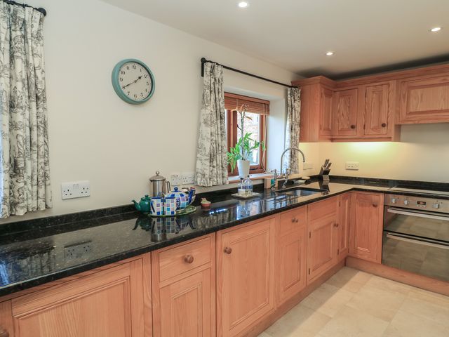 Granary Cottage - 1060223 - photo 4