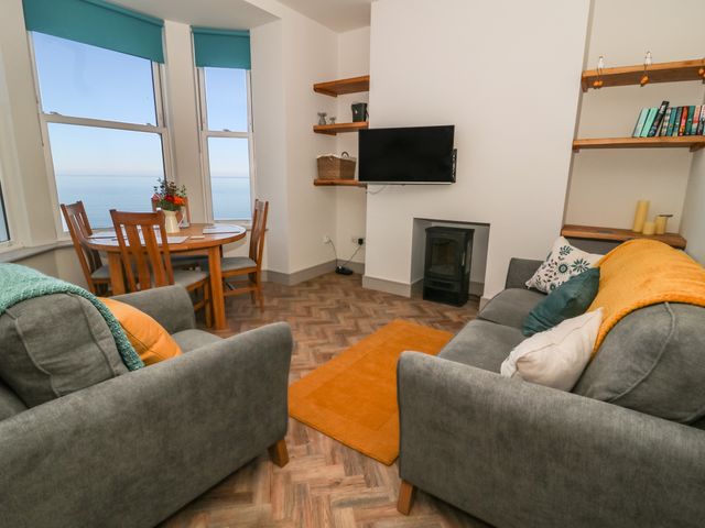 Apartment 6 Bay View - 1061549 - photo 3