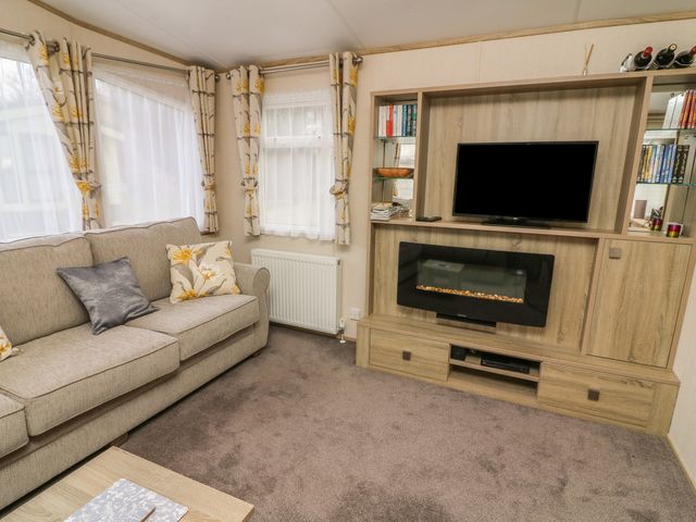 12A Borwick Lakes - 1061746 - photo 3