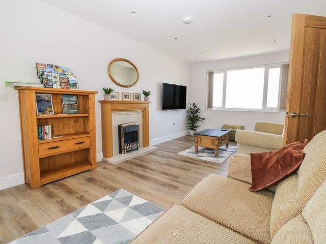The Croft Bungalow - 1061824 - photo 4