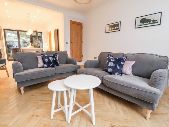 5 Myrtle View - 1062414 - photo 2