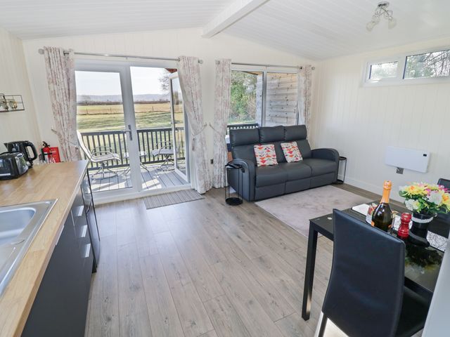Cotswold View 4 - 1062949 - photo 3
