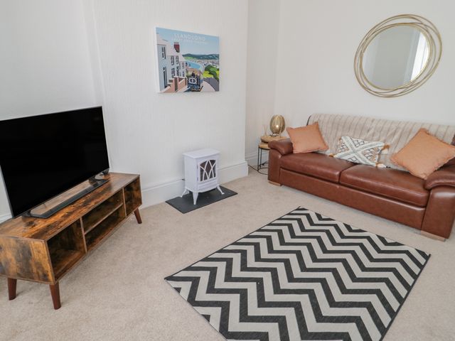 Llewelyn Apartment - 1063683 - photo 3