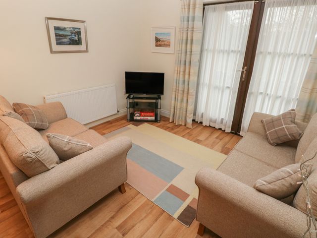 2 Chandlers Yard - 1063704 - photo 4