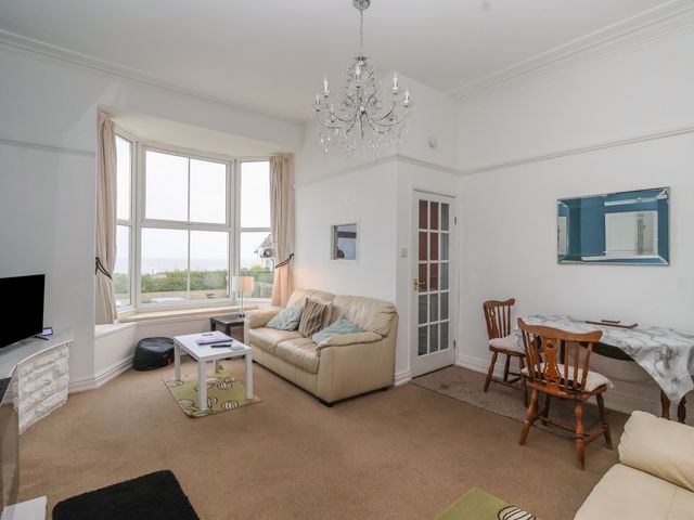 Sea Front Apartment - 1066808 - photo 5