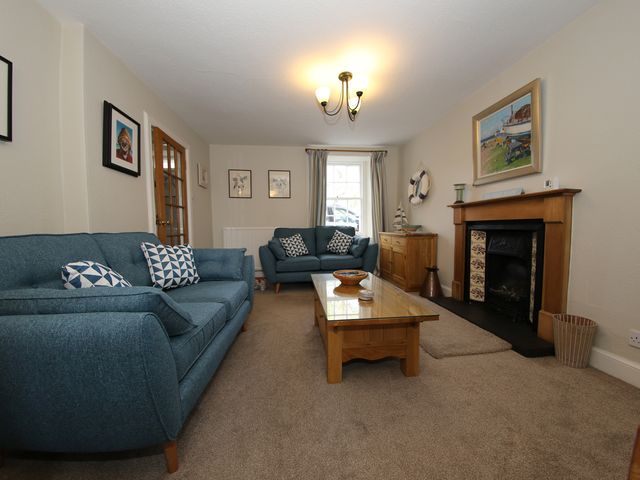 16 Westgate South - 1067606 - photo 3