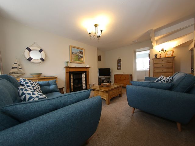 16 Westgate South - 1067606 - photo 4