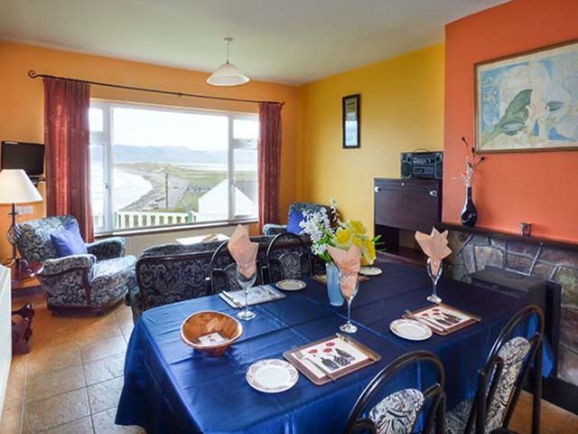 Rossbeigh Beach Cottage No 4 - 1067715 - photo 3