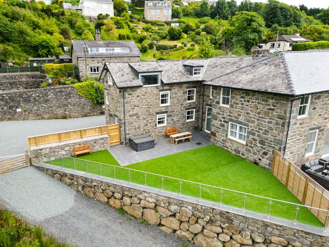 Plas Amherst - 1067890 - photo 2