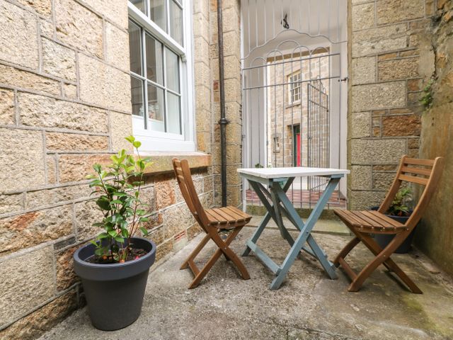 1 Regents Mews - 1068151 - photo 4