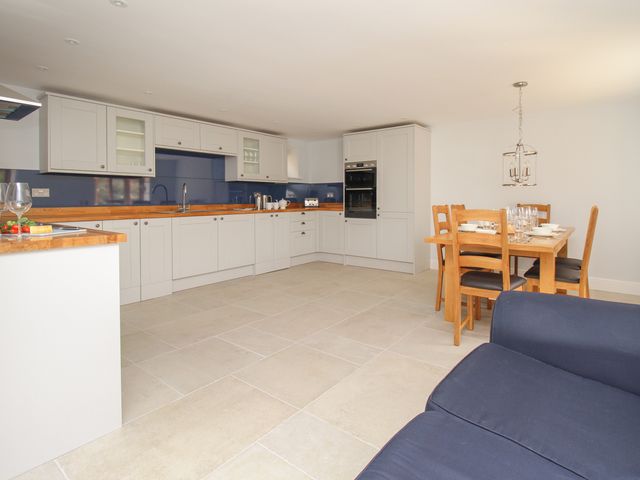 The Stables, Burton Bradstock - 1069215 - photo 3