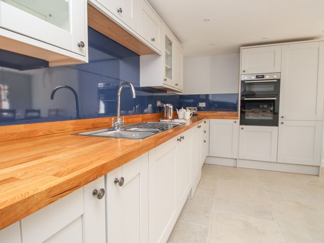 The Stables, Burton Bradstock - 1069215 - photo 5
