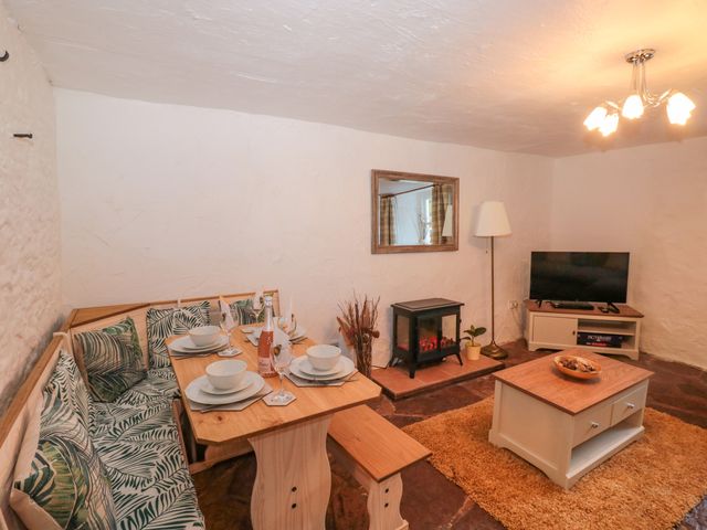 Honeysuckle Cottage - 1069767 - photo 3