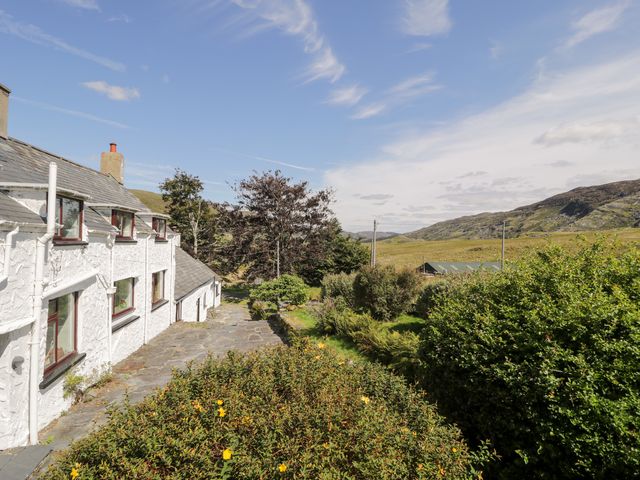 Cwm - 1070180 - photo 3