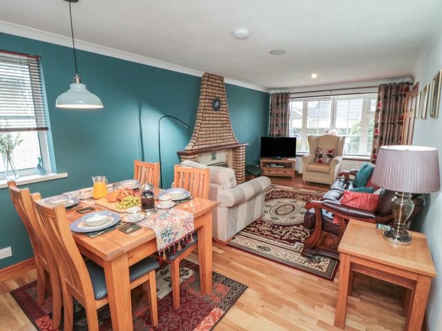 17 Costa Way - 1070204 - photo 5