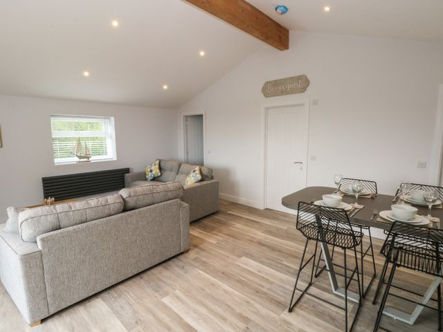 Caban Y Mor - 1070283 - photo 5
