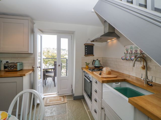 46 Crowthers Hill - 1071122 - photo 2