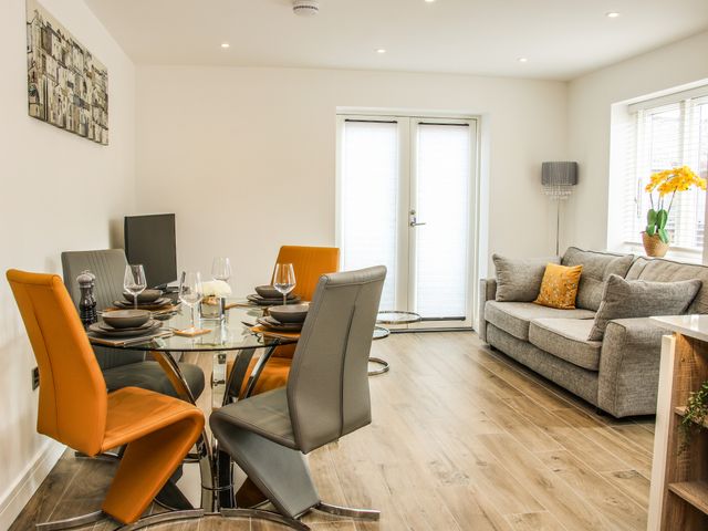 42 Albury Place - 1071696 - photo 5