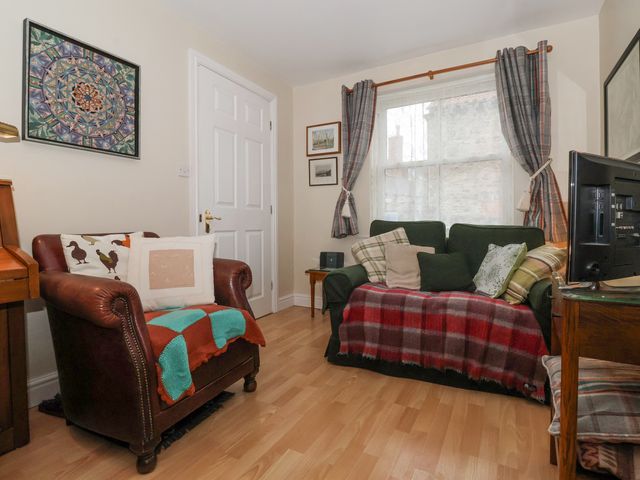 3 Westgate Mews - 1072600 - photo 4