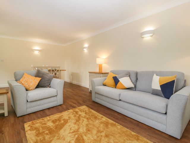 Oakdene - 1072661 - photo 4