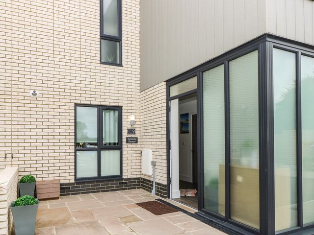 9 Breakwater Way - 1073331 - photo 2