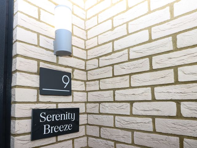 9 Breakwater Way - 1073331 - photo 3