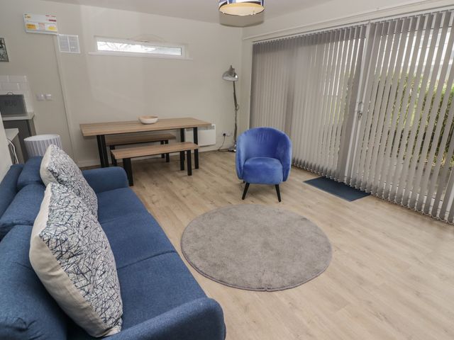 21 Coedrath Park - 1073498 - photo 3