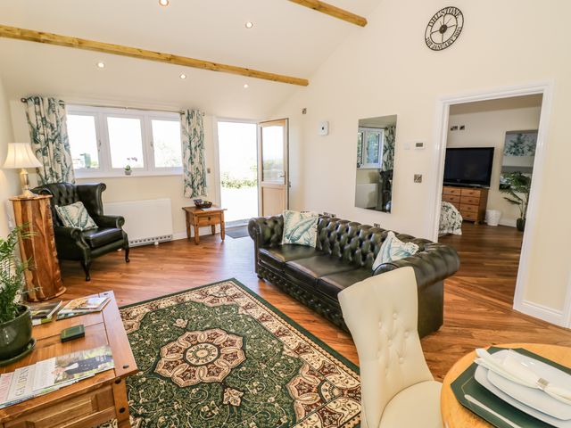 FAIRFIELD - 1073591 - photo 3