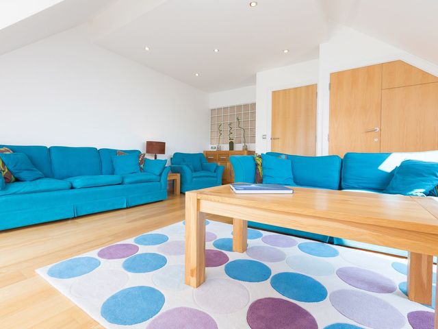 The Penthouse - 1073841 - photo 2