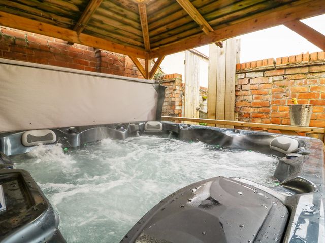 Well Cottage - 1074045 - photo 3