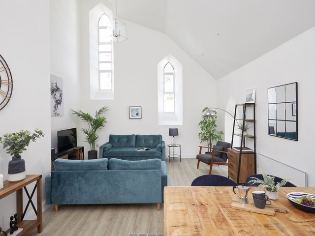 No 5 Old Church - 1074379 - photo 2