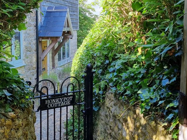 Honeypot Cottage - 1074488 - photo 3