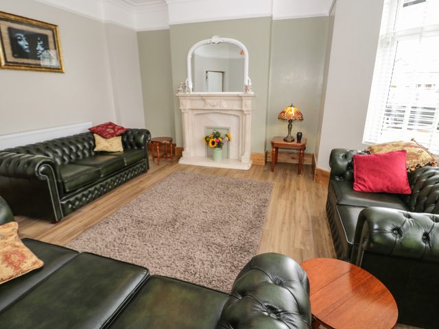23 Carmen Sylva Road - 1074675 - photo 4
