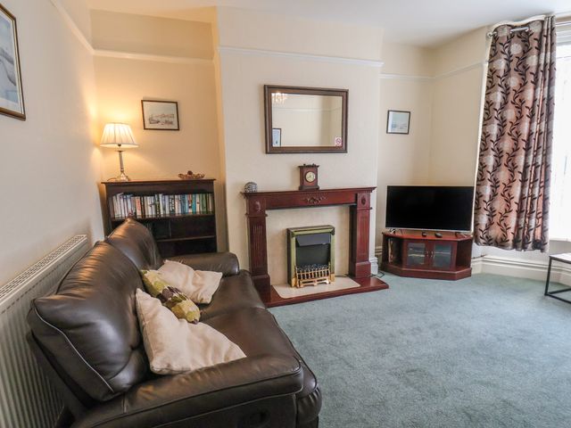 Sunnyside Holiday Apartment 1 - 1074712 - photo 4