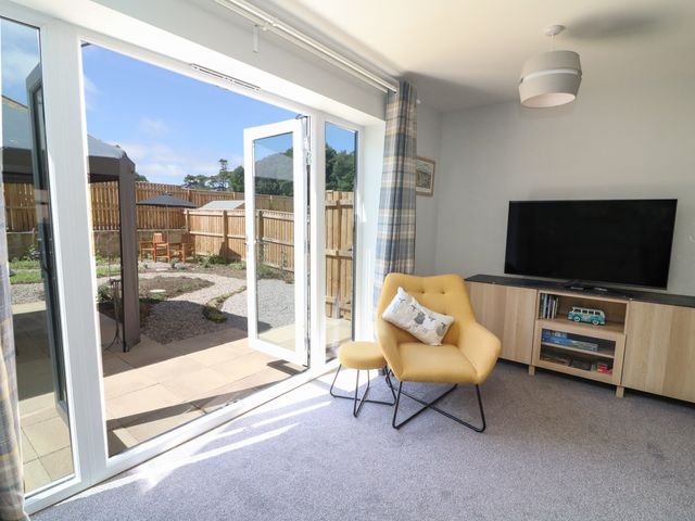 Hall View - 1074852 - photo 3