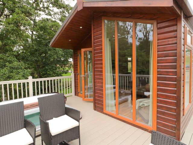 Number 43 Burnside Lodge - 1075036 - photo 2