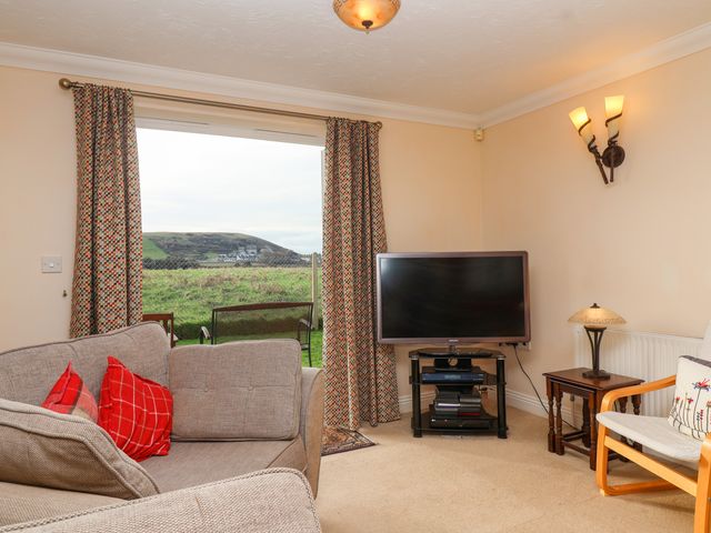 West Bay Holiday Home - 1075057 - photo 4