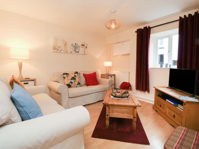 Courtyard Cottage - 1075100 - photo 2