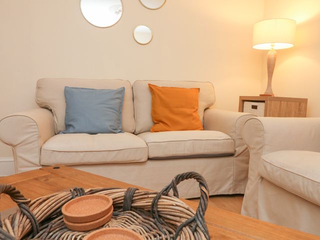 Courtyard Cottage - 1075100 - photo 4