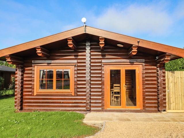 Oak Lodge - 1075256 - photo 2