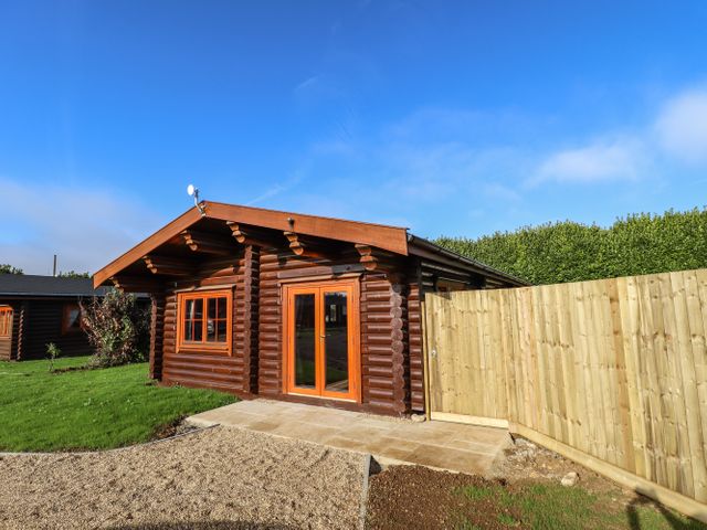 Oak Lodge - 1075256 - photo 3